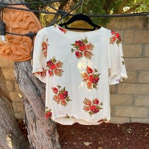 Beautiful floral top from topshop, US 6